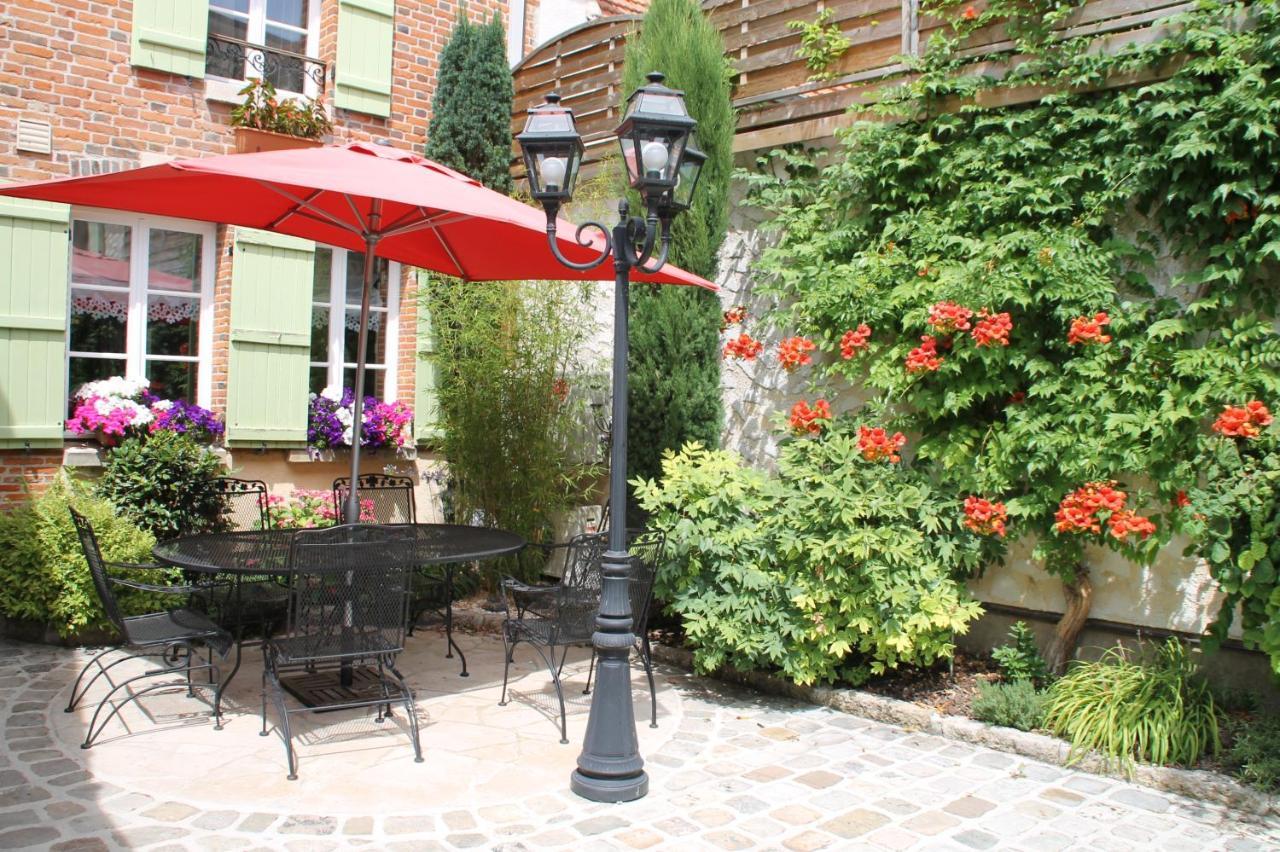 Chambres D'Hotes : La Cour D'Etrepy Le Mesnil-sur-Oger Kültér fotó